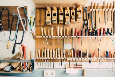 Lean Team, High Efficiency: 20+ SaaS Tools That Get Things Done for Tech Startups